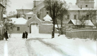 Житомир - У ворот Успенской (Подольской) церкви