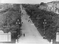 Тамбов - Вид из музыкального училища на улицу Интернациональную.