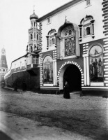 Москва - Спасская церковь над святыми вратами