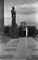 Москва - Небольшая статуя Сталина на ВСХВ 1954—1960,
