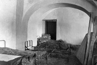 Тульская область - Комната «под сводами» в Музее-усадьбе Л.Н.Толстого «Ясная Поляна», в которой немцами была устроена казарма