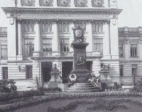 Санкт-Петербург - Памятник питомцам имп. Николаевской военной академии