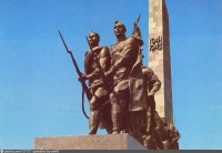 Санкт-Петербург - Мемориал «Подвигу твоему, Ленинград». Скульптурная группа 