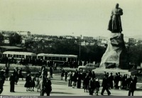 Хабаровск - Открытый к 100-летию города памятник Е.П. Хабарову