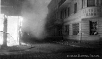 Польша - Вид горящих домов на одной из улиц г. Шнайдемюля 16.03.1945