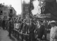 Чебоксары - Физкультурники на Красной площади. 1930 год