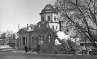 Чебоксары - Дом на углу улиц Чернышевского и Розы Люксембург. Октябрь 1979 года