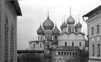 Ростов - Церковь Воскресения Христова и Успенский собор