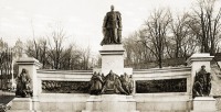 Киев - Памятник 