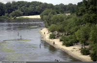Киев - Київ.  Дикий пляж в Гідропарку.