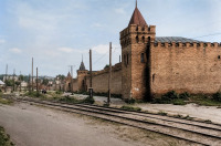 Киев - Київ.  Залишки оборонної стіни та тіру 1840-1860-х років.