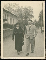 Трускавец - Трускавець. Вацлав  Борови з дружиною в парку.
