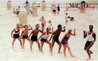 Трускавец - Трускавець. Помярки. Лікувальна гімнастика на пляжі (в кольорі).   Фото  NAC.