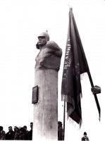 Диканька - Памятник 