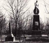 Диканька - С.Ордановка. Памятник на братской могиле.