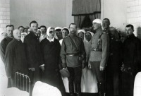 Каменец-Подольский - Николай II во время посещения госпиталя в г.Каменец-Подольский