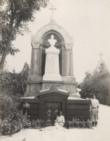 Севастополь - Памятник графу Э.И. Тотлебену