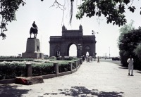 Индия - Бомбей. Триумфальная арка в Бомбее, Индия - 