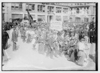 Нью-Йорк - Первомайская демонстрация в Нью-Йорке в 1914
