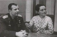 Саратов - Ю.А.Гагарин с супругой в Саратове.
