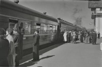 Саратов - Поезд у перрона саратовского вокзала