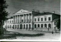 Саратов - Здание бывшей духовной семинарии