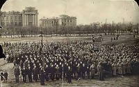 Саратов - Построение войск на Московской площади перед отправкой на Юго-Восточный фронт