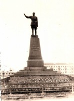 Саратов - Памятник Феликсу Дзержинскому на Привокзальной площади