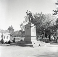 Саратов - Памятник С.М.Кирову