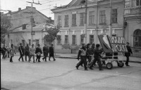 Саратов - Демонстранты на проспекте Ленина