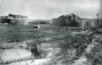 Саратов - Резервуары нефтеперерабатывающего завода после налета немецкой авиации
