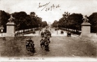 Париж - PARIS. Les Champs Elysees carrosses de chevaux Франция,  Иль-де-Франс,  Париж