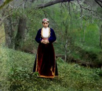 Ретро мода - Армянка в национальном костюме