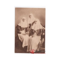 Ретро открытки - Императрица Александра Фёдоровна и княжны Ольга Николаевна и Татьяна Николаевна