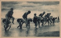 Ретро открытки - Ретро-поштівка.  Гімнастика на пляжі.
