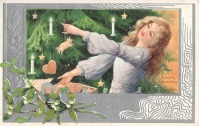 Ретро открытки - Девушка и рождественский поросёнок на  ёлке