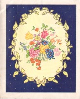 Ретро открытки - Разноцветный букет в корзине на синем фоне