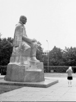 Рига - Памятник Райнису в парке Коммунаров
