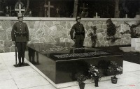 Вильнюс - Кладбище Росса. Захоронение матери и сердца Юзефа Пилсудского.