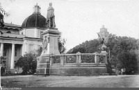 Вильнюс - Вильно. Памятник Императрице Екатерине II и Замковая гора
