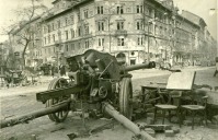 Будапешт - Брошенное немецкое орудие на одной из улиц Будапешта