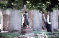 Каунас - Памятник Саломее Нерис
