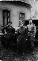 Солдаты и офицеры Советской армии - Фронтовые друзья