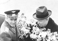Ретро знаменитости - Н.Хрущов и Ю.Гагарин.