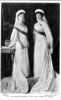 Ретро знаменитости - Великие княжны Ольга Николаевна и Татьяна Николаевна. 1913