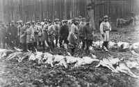 Ретро знаменитости - Николай II во время охоты