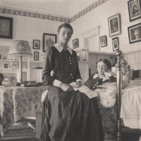 Ретро знаменитости - Великие княжны Татьяна Николаевна и Ольга Николаевна.1913.