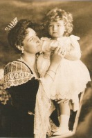 Ретро знаменитости - Императрица Александра Фёдоровна с сыном Алексеем .