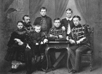 Ретро знаменитости - Император Александр II с детьми – 1862