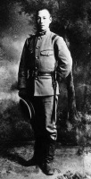 Ретро знаменитости - Чан Кайши во время прохождения службы в японской армии.